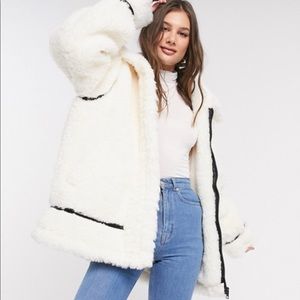 ASOS DESIGN Tall oversized borg aviator